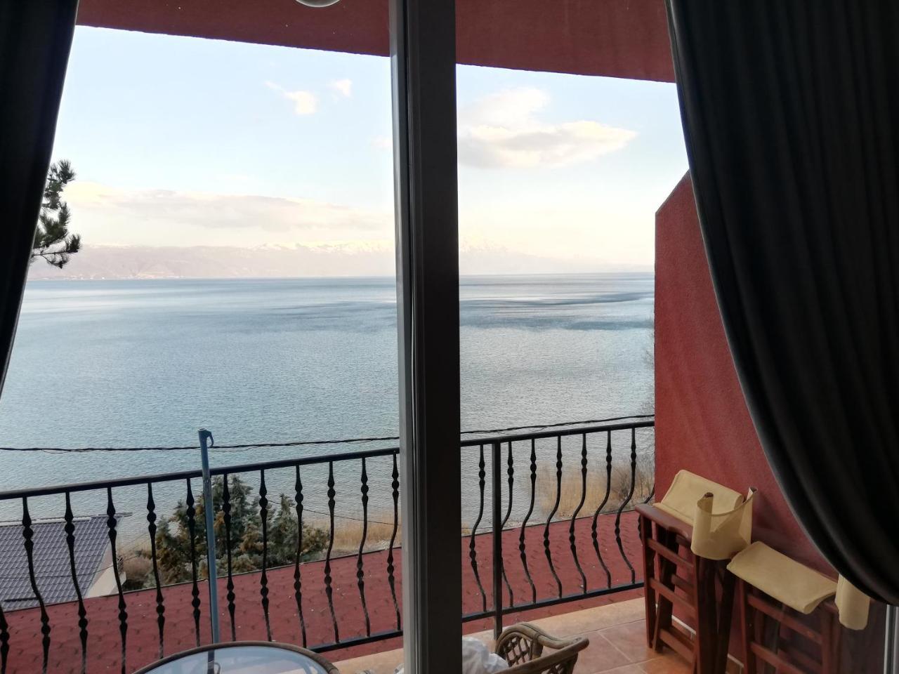 Villa Eros Apartments Struga Eksteriør billede